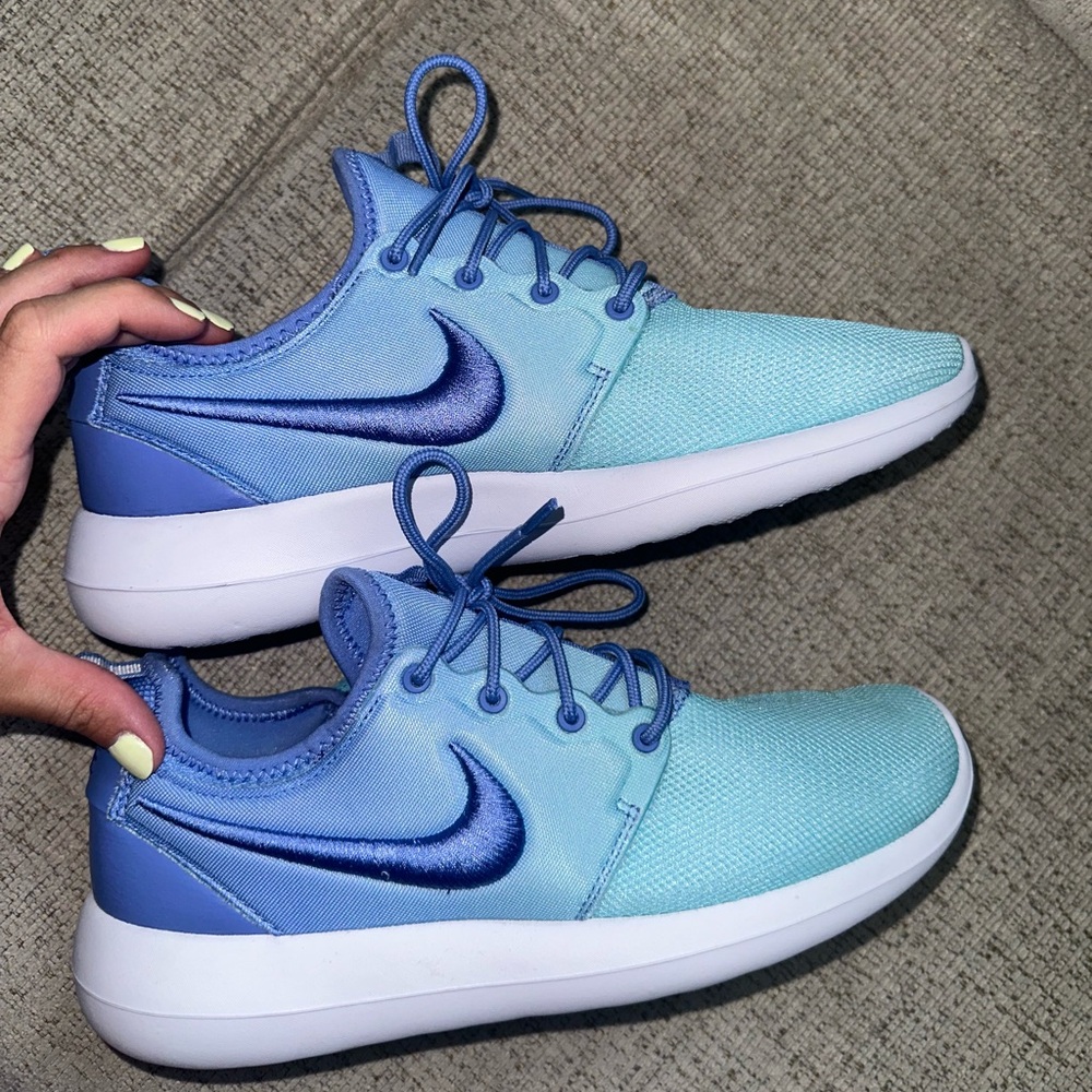 Blue ombré Nike Roshe Two 2.0